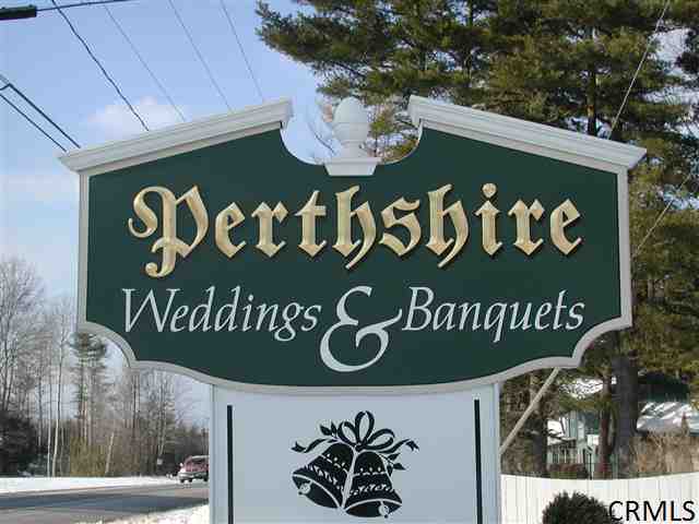 112 Perthshire Dr, Amsterdam, NY for sale - Building Photo - Image 1 of 1