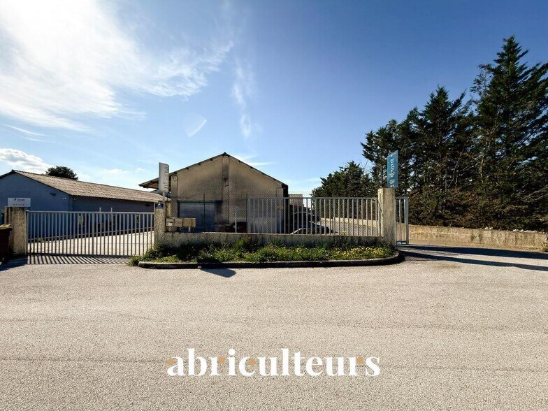 Rue Du Liège, Le Muy for sale - Building Photo - Image 2 of 18
