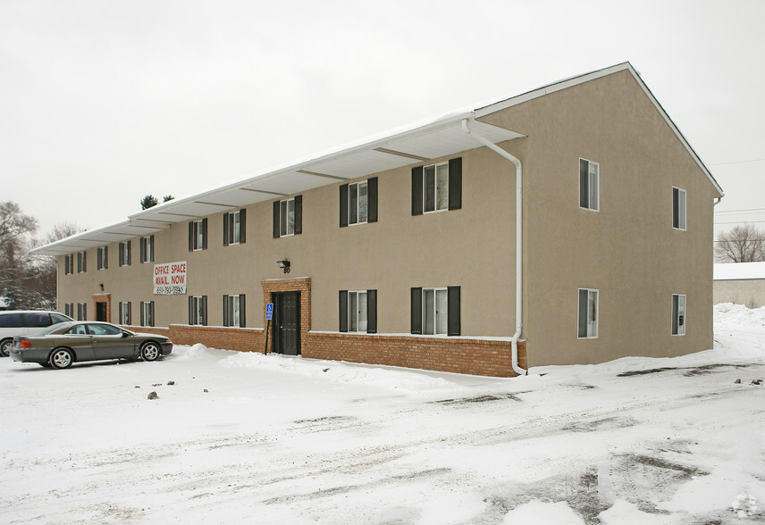 70-80 County Road C W, Little Canada, MN à vendre - Photo principale - Image 1 de 1