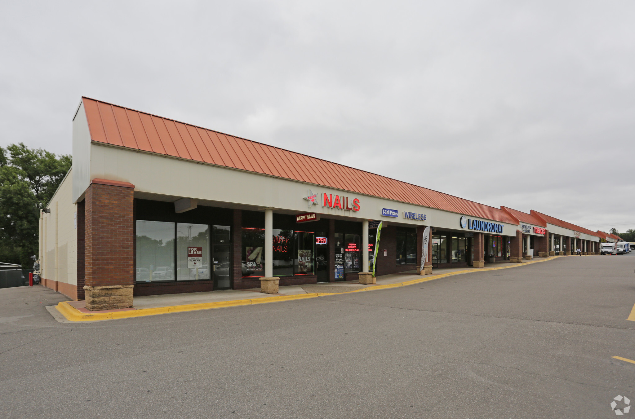 755-925 NE 45th Ave, Minneapolis, MN for lease Primary Photo- Image 1 of 13