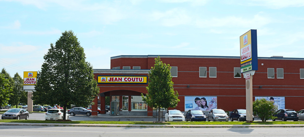 860 Boul Saint-René O, Gatineau, QC à louer - Photo principale - Image 1 de 4