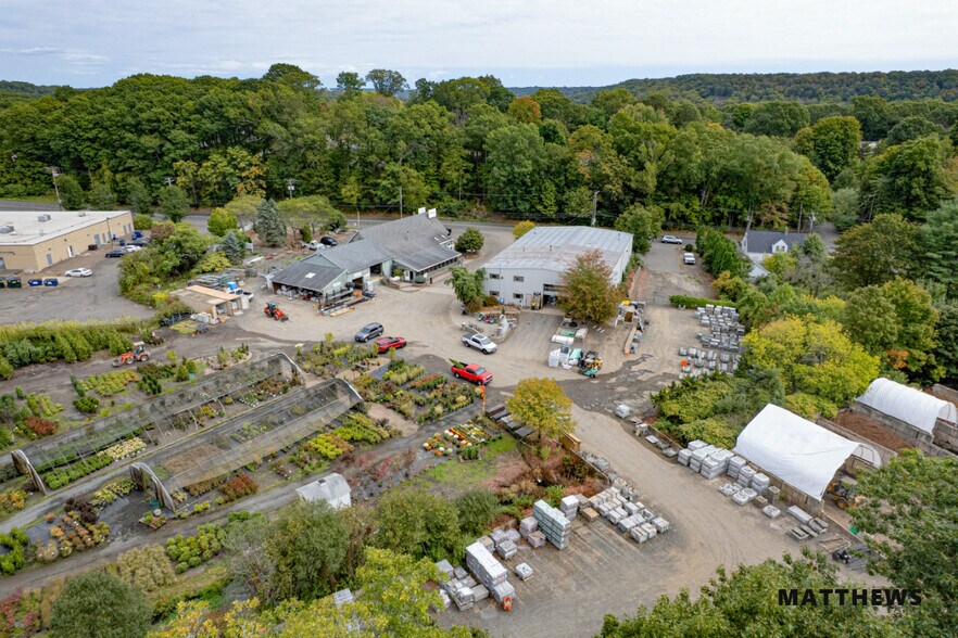 182 Mill St, East Haven, CT à vendre - Photo du bâtiment - Image 2 de 4