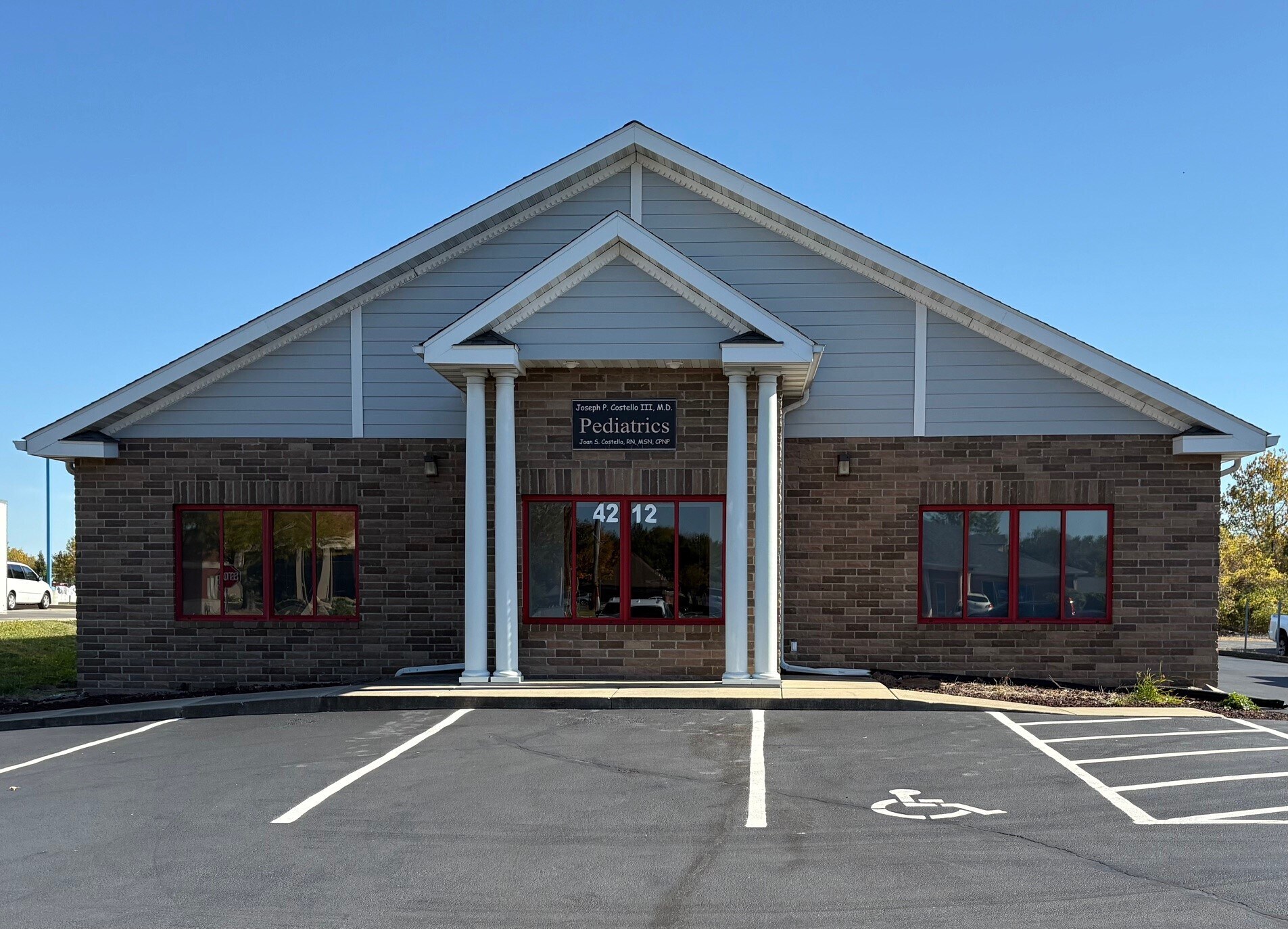 4212 N Illinois St, Swansea, IL à vendre Photo du bâtiment- Image 1 de 1