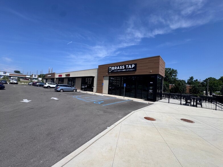 9091 Olive Blvd, Olivette, MO for lease - Building Photo - Image 3 of 7