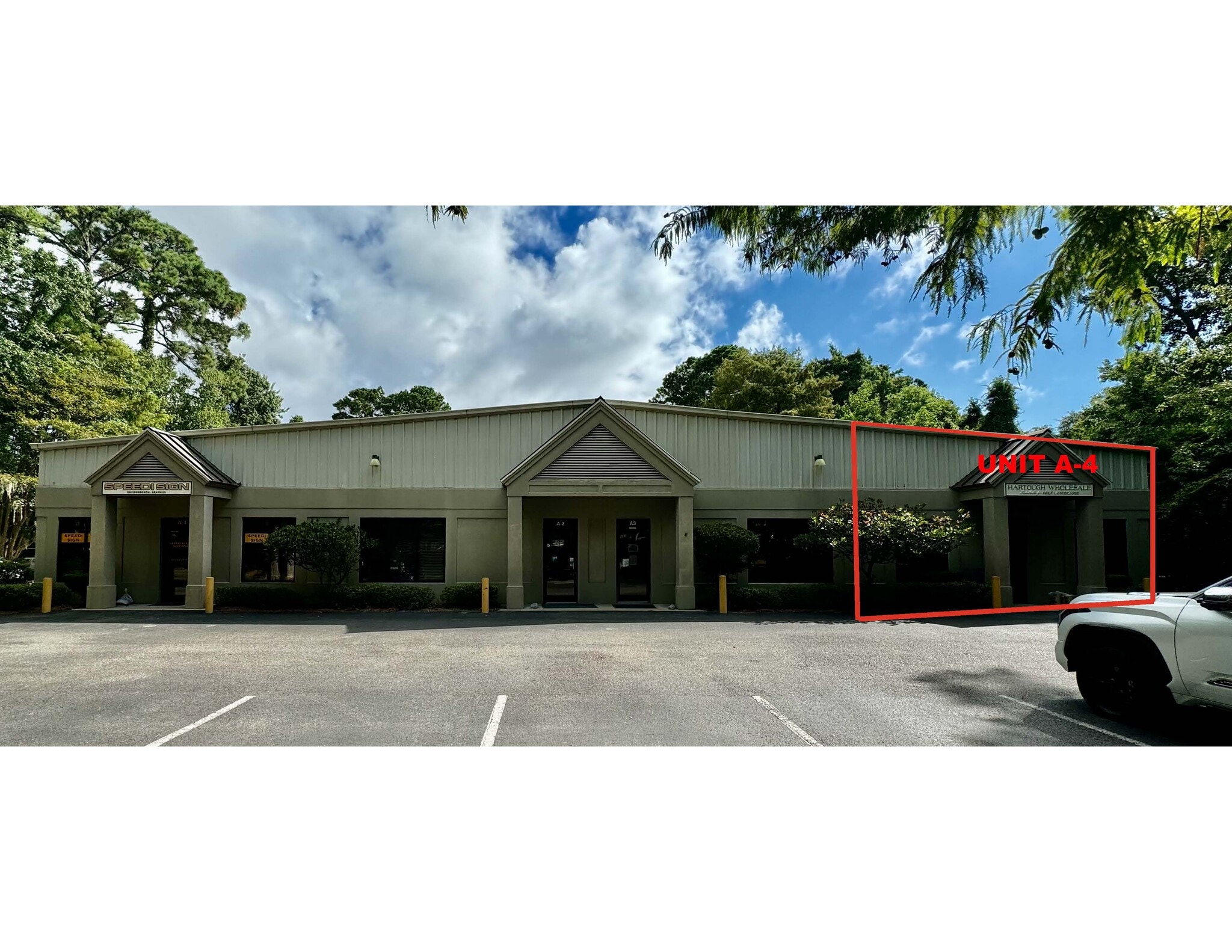 5 Hunter Rd, Hilton Head, SC for lease Primary Photo- Image 1 of 6