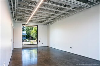 1224 E 12th St, Austin, TX for lease Interior Photo- Image 1 of 3
