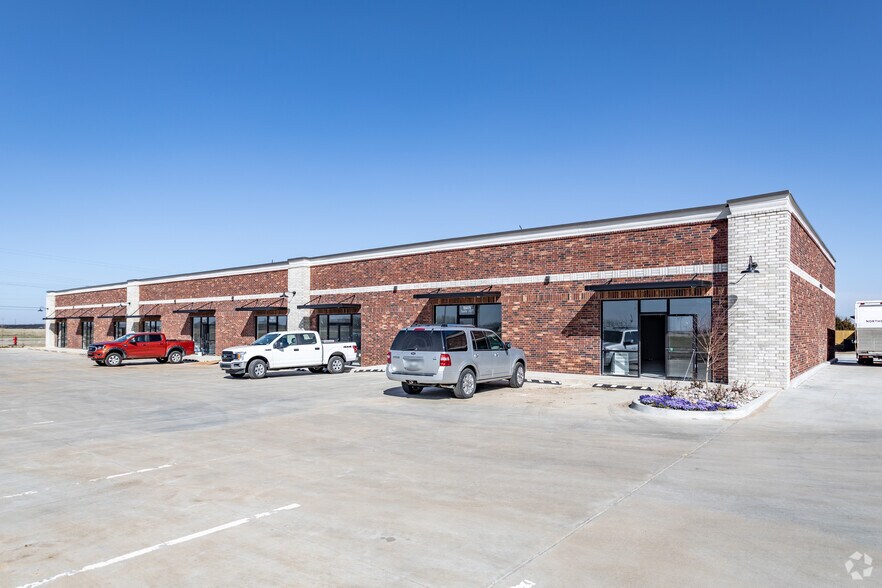 15050 S Elwood Ave, Glenpool, OK à vendre - Photo principale - Image 1 de 3