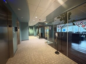 99 Conifer Hill Dr, Danvers, MA à louer Photo intérieure- Image 2 de 9