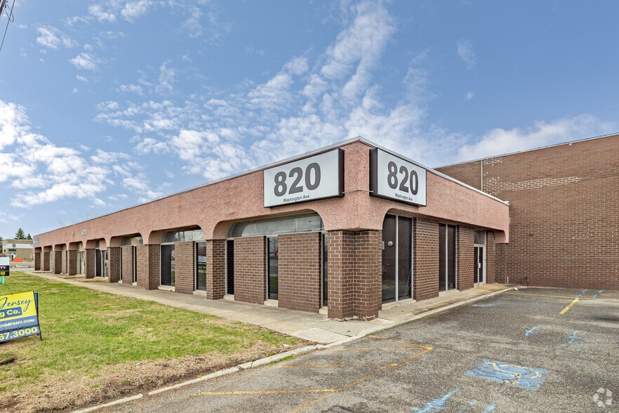 820 Washington Ave, Carlstadt, NJ for lease - Primary Photo - Image 1 of 9