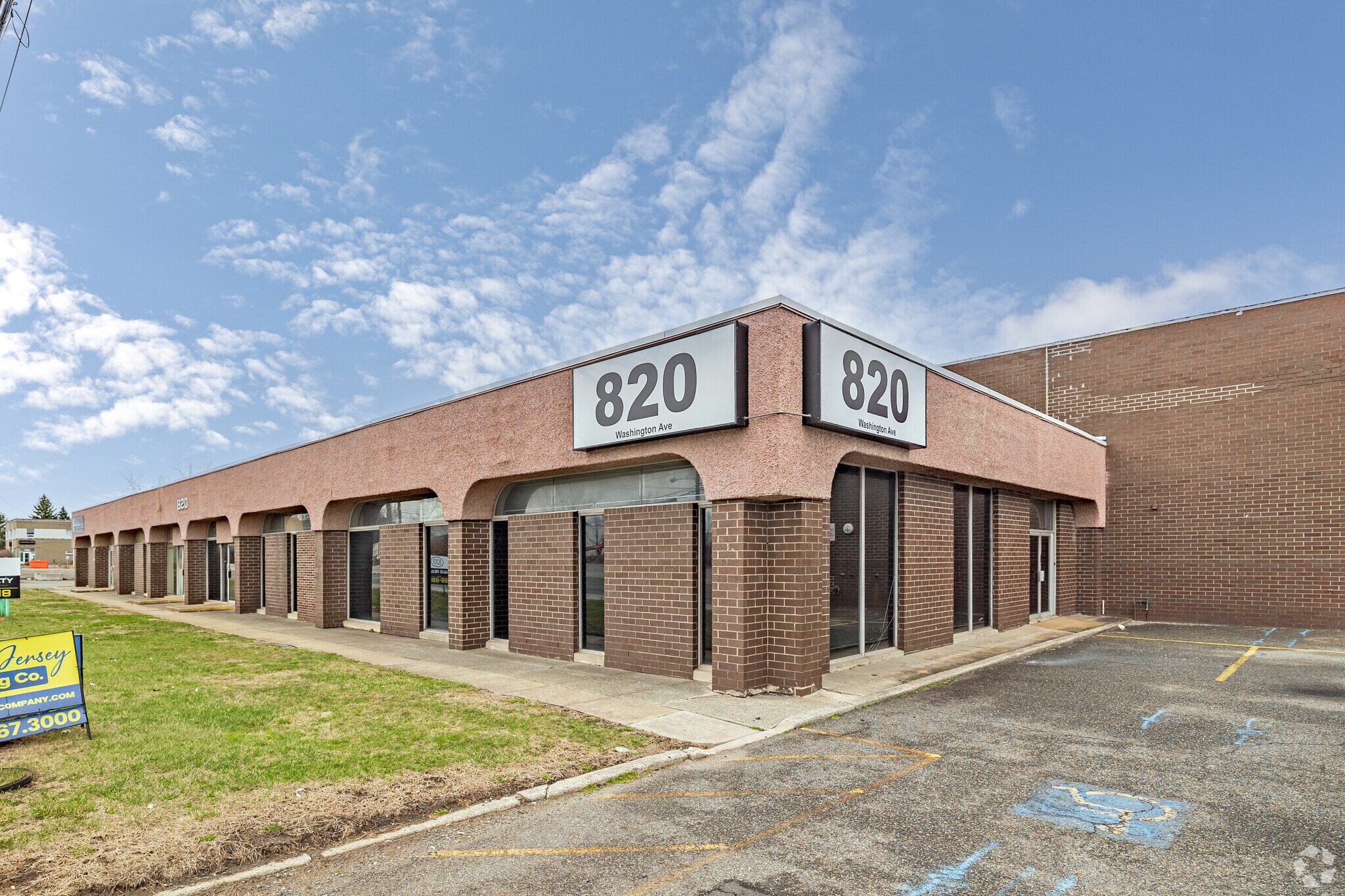 820 Washington Ave, Carlstadt, NJ for lease Primary Photo- Image 1 of 10