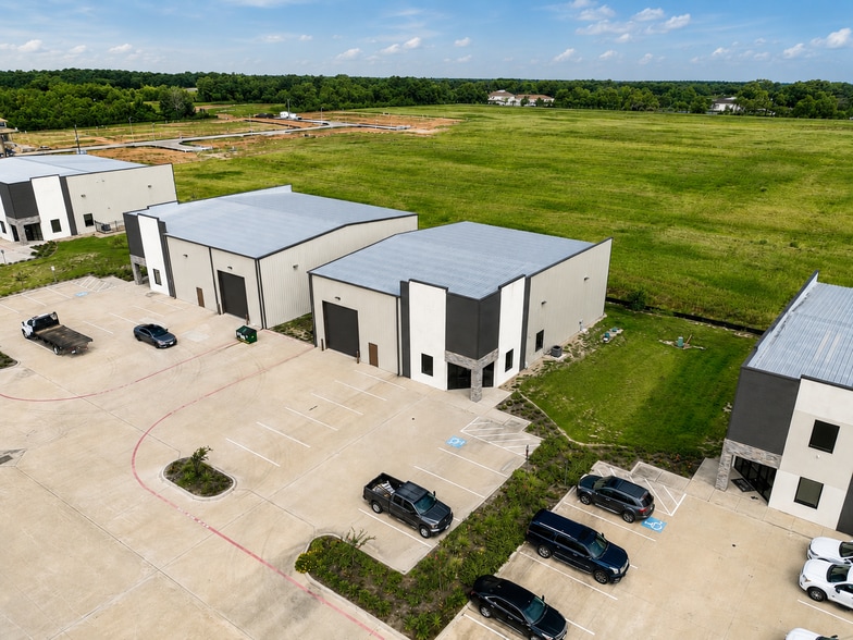 16709 Telge Rd, Cypress, TX for lease - Building Photo - Image 3 of 9