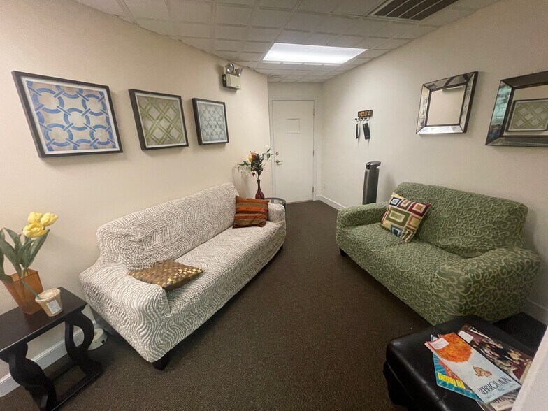 33 Bedford St, Lexington, MA à vendre - Photo du bâtiment - Image 3 de 15