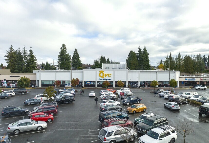 4817-4831 Evergreen Way, Everett, WA à louer - Photo du bâtiment - Image 3 de 5