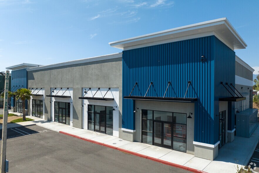 15252 Valley Blvd, Fontana, CA à louer - Photo du bâtiment - Image 1 de 7
