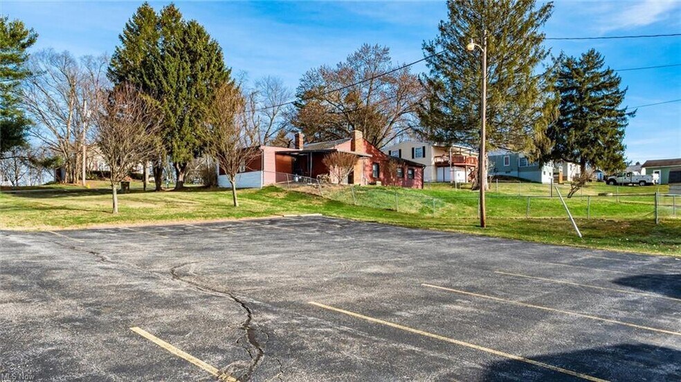 870 Orchard Hill Rd, Zanesville, OH à louer - Photo du bâtiment - Image 3 de 29