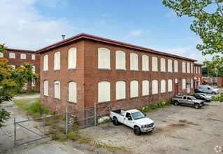 89-93 Dunnell Lane, Pawtucket, RI à louer Photo intérieure- Image 2 de 10