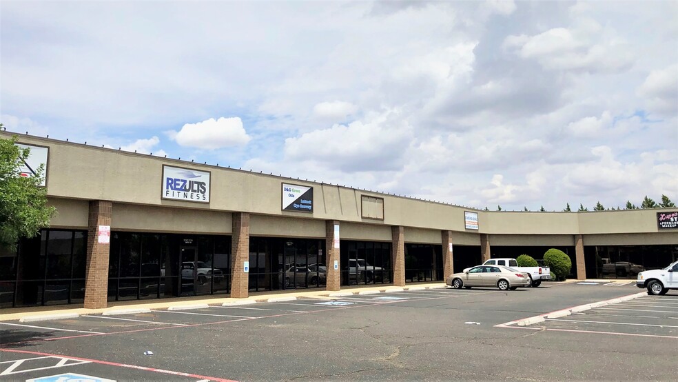 5020 50th St, Lubbock, TX for lease - Building Photo - Image 1 of 3