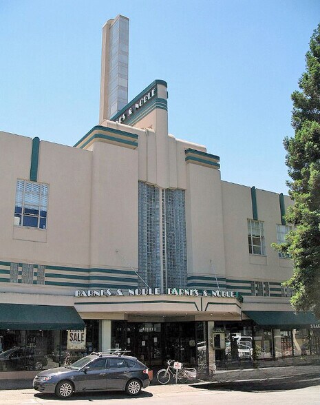 720 4th St, Santa Rosa, CA à louer - Photo du bâtiment - Image 2 de 2