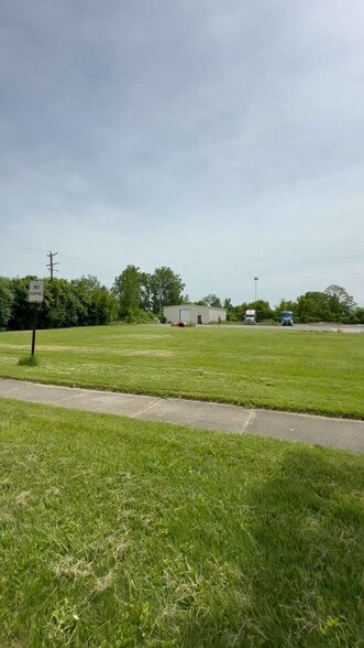 5836 Hubbard, Garden City, MI for sale - Commercial Listing Video - Image 2 of 16