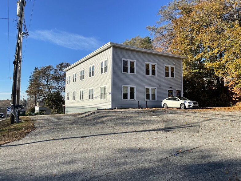 187 Washington St S, Auburn, ME à vendre - Photo du bâtiment - Image 2 de 2