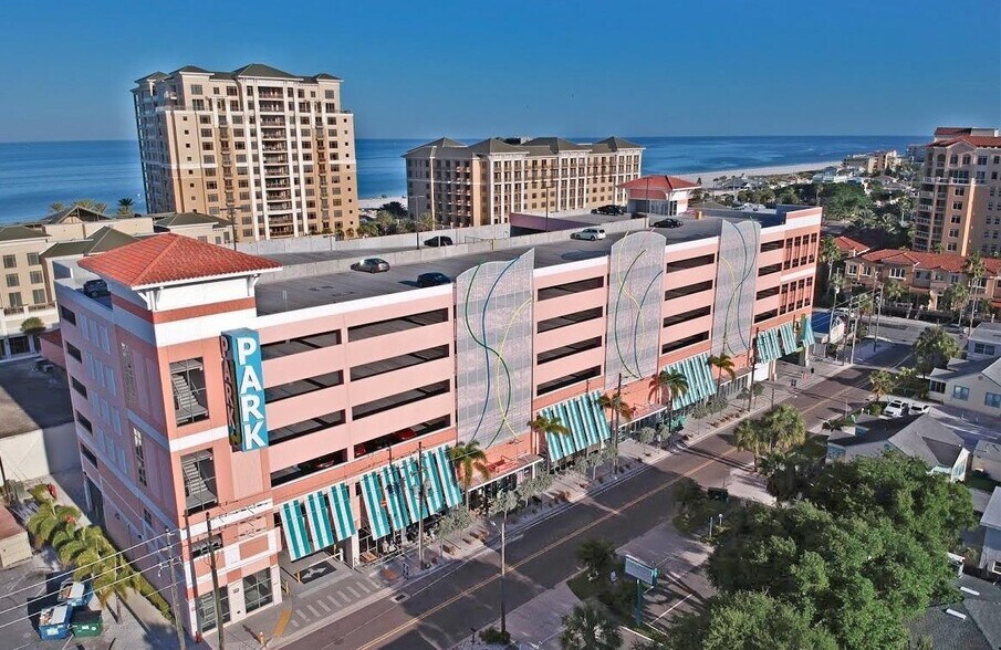 490 Poinsettia Ave, Clearwater, FL à louer - Photo du bâtiment - Image 2 de 9