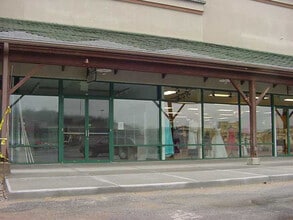 1402-1498 W Old Highway 40, Odessa, MO for lease Interior Photo- Image 1 of 4