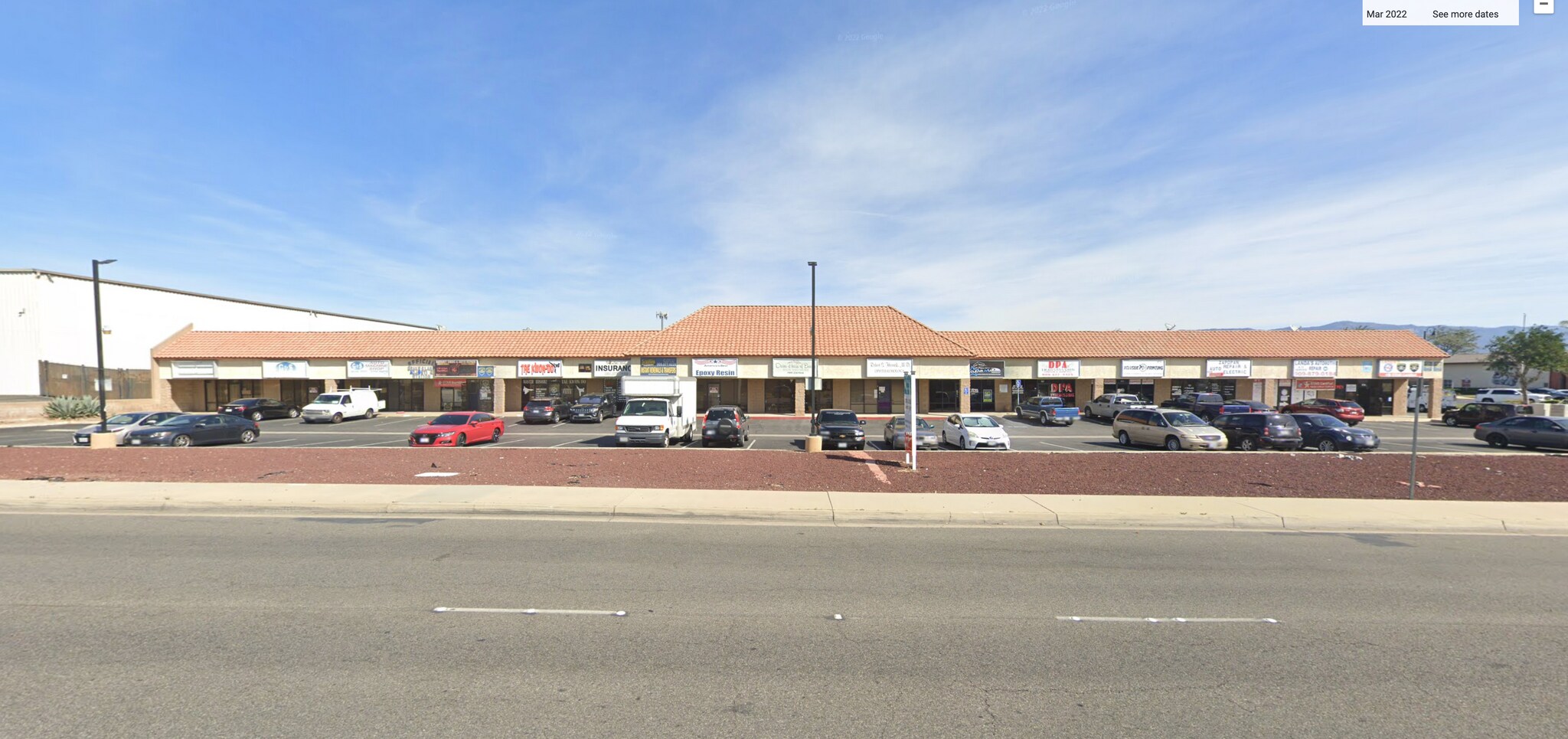 870-898 W Rialto Ave, Rialto, CA à louer Photo du bâtiment- Image 1 de 7