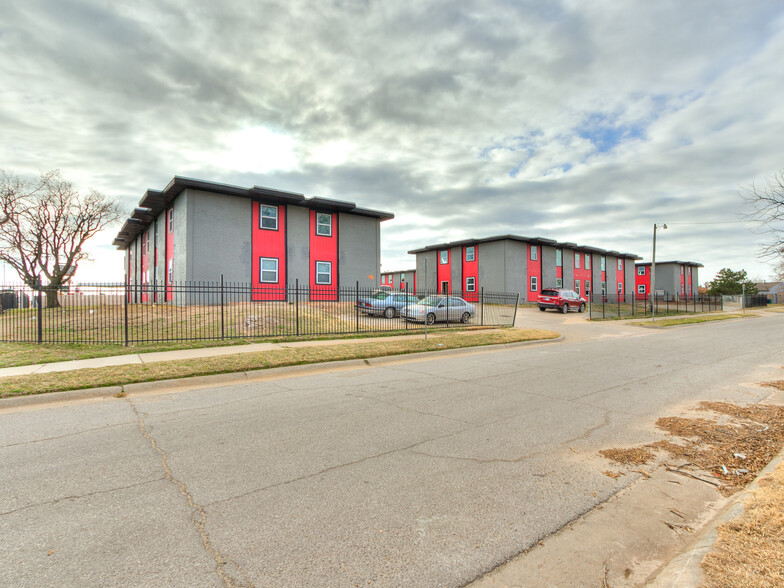 3732 NW 23rd St, Oklahoma City, OK à vendre - Photo du bâtiment - Image 3 de 28