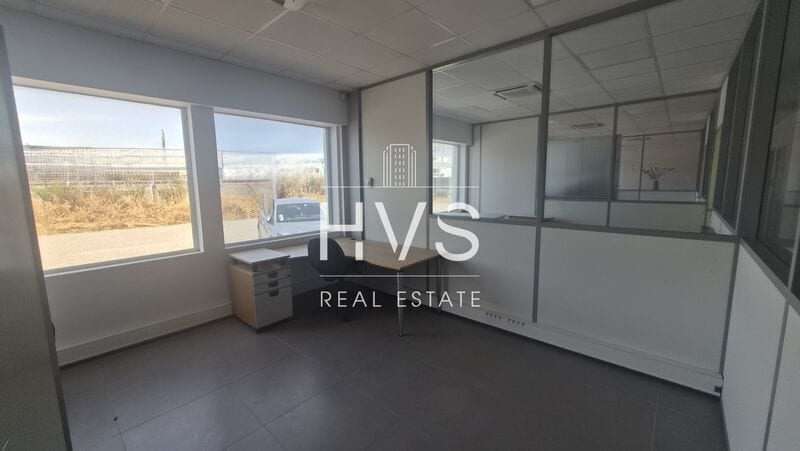 17 Rue De Madrid, Vitrolles à louer - Photo intérieure - Image 3 de 11