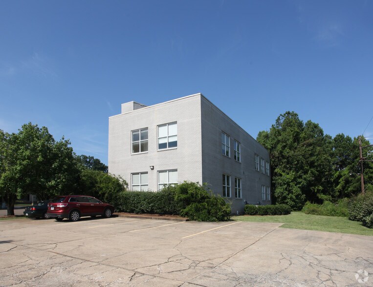 1818 Crane Ridge Dr, Jackson, MS à louer - Photo du bâtiment - Image 2 de 4