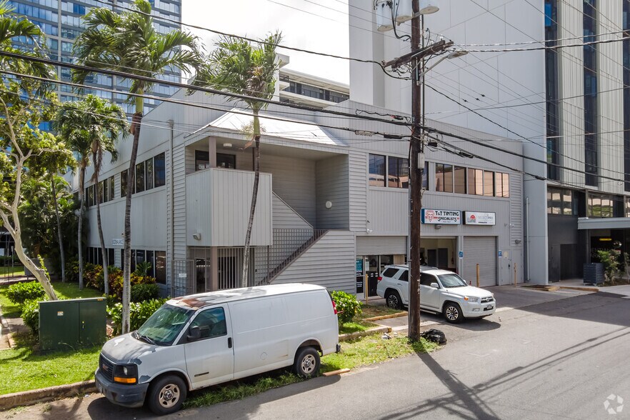 1019 Waimanu St, Honolulu, HI à louer - Photo du bâtiment - Image 3 de 8