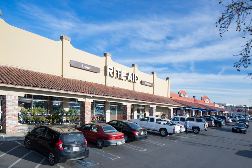 1699-1725 Airline Hwy, Hollister, CA à vendre - Photo du bâtiment - Image 1 de 1