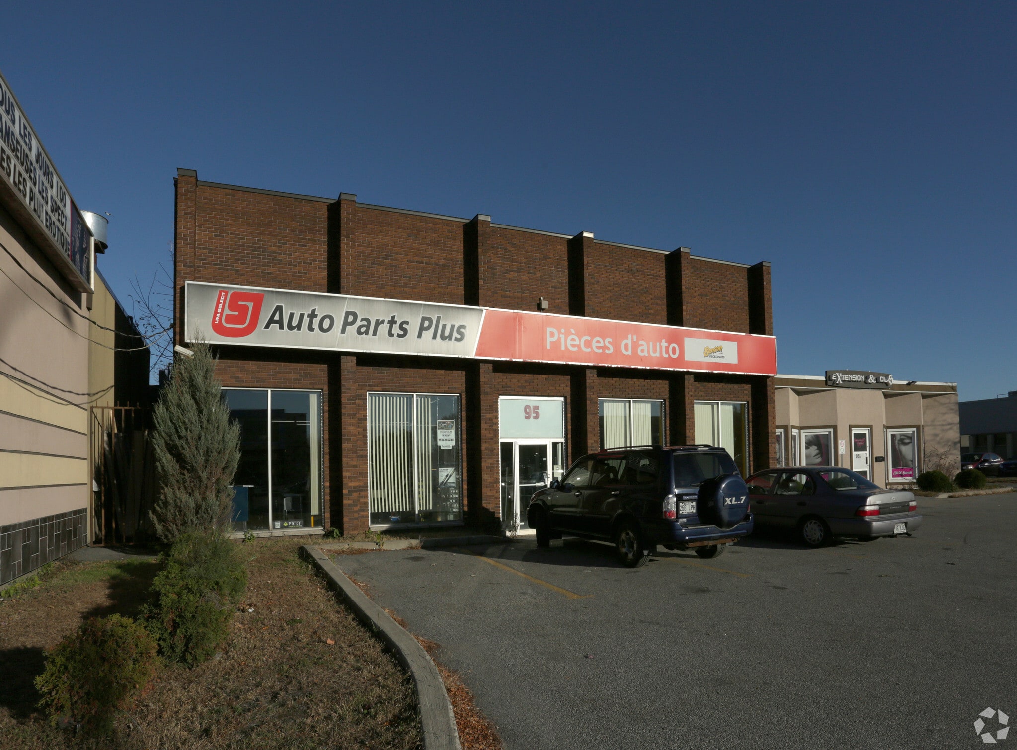 95 Boul Gréber, Gatineau, QC for lease Primary Photo- Image 1 of 3