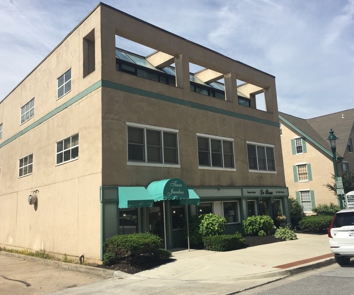 100 E Pennsylvania Ave, Towson, MD for lease - Primary Photo - Image 3 of 6