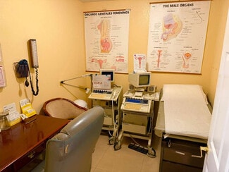 More details for 8460 S Central Ave, Los Angeles, CA - Health Care for Sale