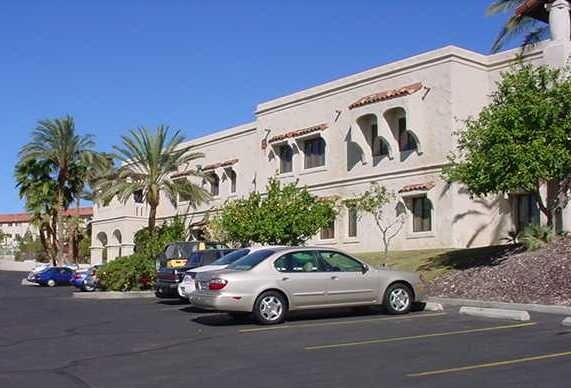 3650 S Pointe Cir, Laughlin, NV à louer - Photo du bâtiment - Image 3 de 5