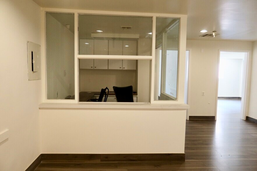 5862 Avalon Blvd, Los Angeles, CA à louer - Photo du bâtiment - Image 3 de 17