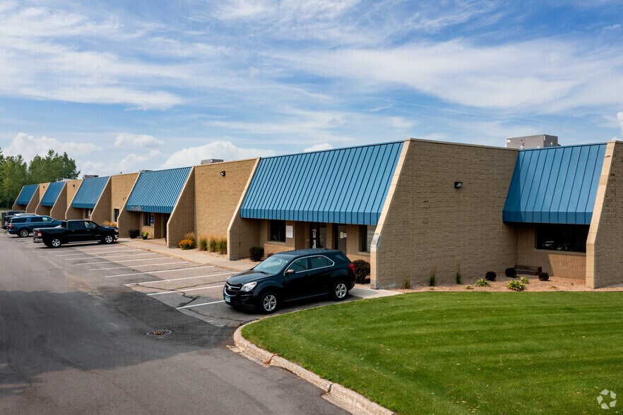 7150-7174 Shady Oak Rd, Eden Prairie, MN à louer - Photo du bâtiment - Image 3 de 5
