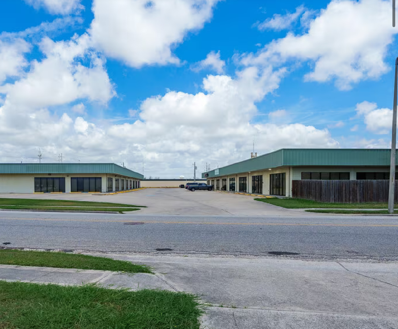 5809 Patton St, Corpus Christi, TX à louer Photo du bâtiment- Image 1 de 8