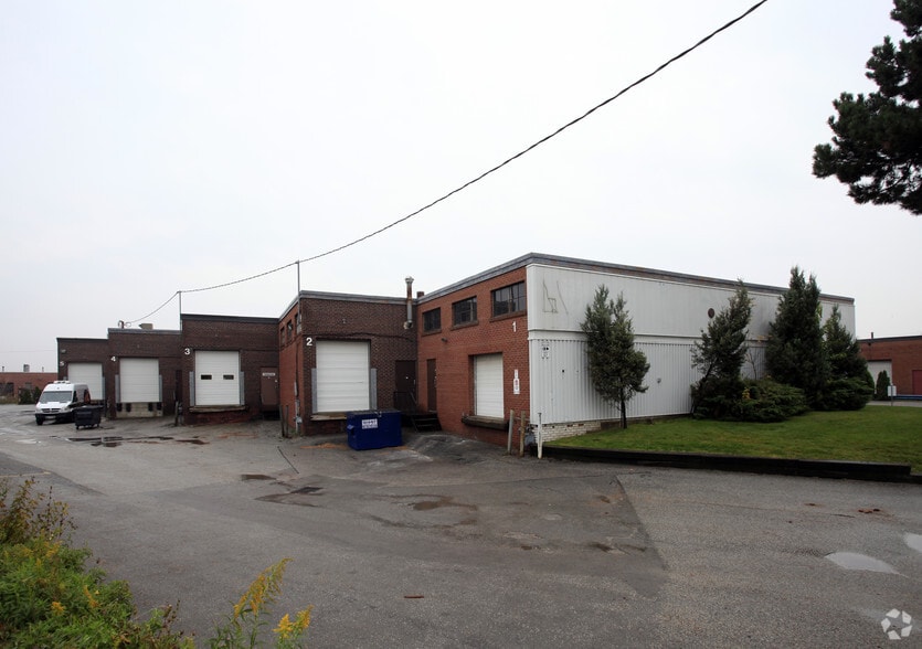 20 Millwick Dr, Toronto, ON for lease - Building Photo - Image 3 of 5