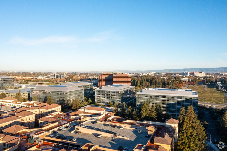 2535 Augustine Dr, Santa Clara, CA for lease - Aerial - Image 2 of 6