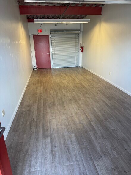 7410 Boulevard 26, Richland Hills, TX for lease - Building Photo - Image 3 of 9