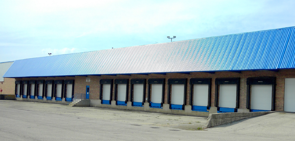 610 N York Rd, Bensenville, IL for lease - Building Photo - Image 3 of 8