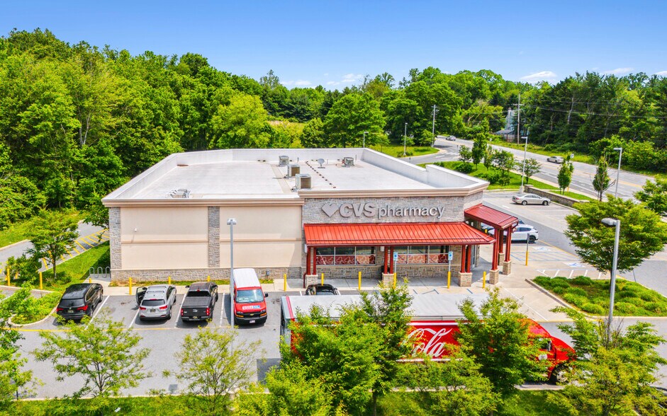 604 Corner Ketch Rd, Newark, DE à vendre - Photo du bâtiment - Image 2 de 3