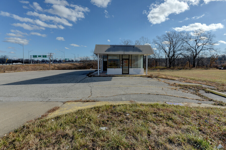 1645 Scott, Belton, MO for sale - Building Photo - Image 2 of 13