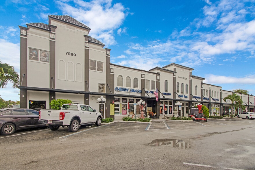 7980-8024 Wiles Rd, Coral Springs, FL for lease - Building Photo - Image 2 of 8