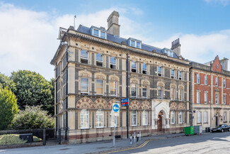 Plus de détails pour 54 Bute St, Cardiff - Bureau à louer