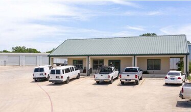 11618 Nacogdoches Rd, San Antonio, TX for lease Building Photo- Image 2 of 2