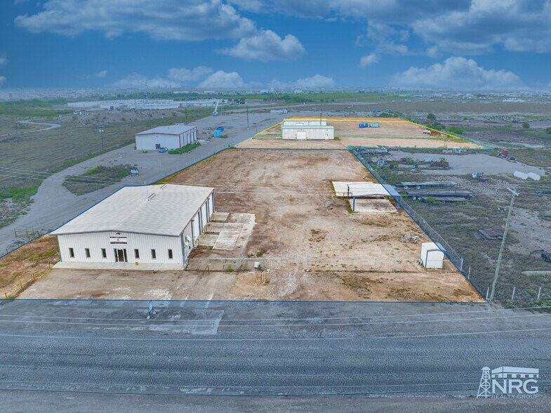 2011-S Crane, Odessa, TX à louer - Photo du bâtiment - Image 3 de 15