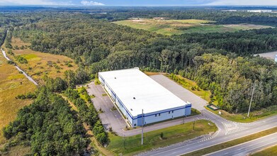 1315 Dean Forest Rd, Savannah, GA à louer Photo du bâtiment- Image 2 de 9